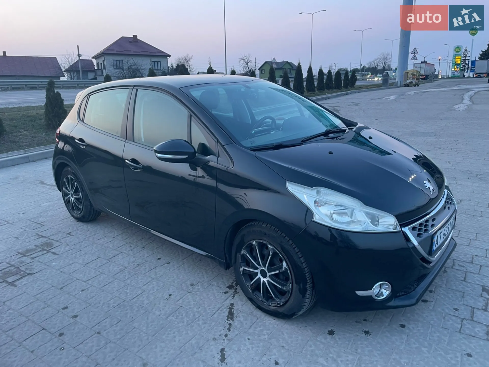Peugeot 208 2013