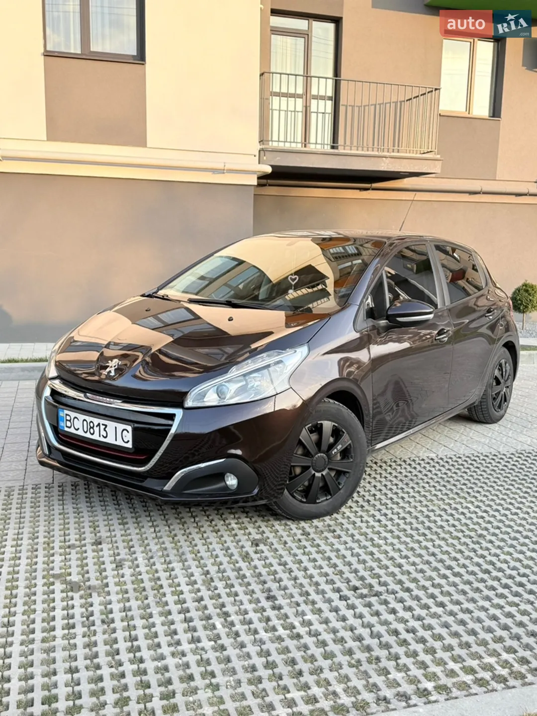 2012 Peugeot 208 - фото 1