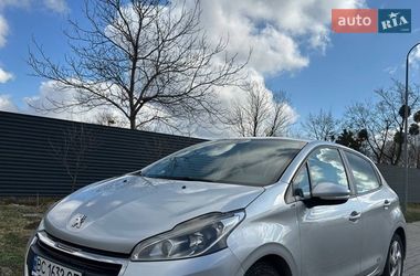 Хэтчбек Peugeot 208 2015 в Стрые