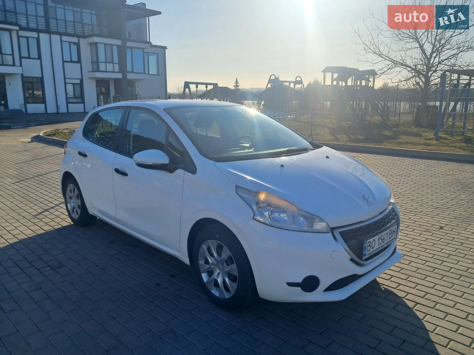 2013 Peugeot 208 - мініатюра 8