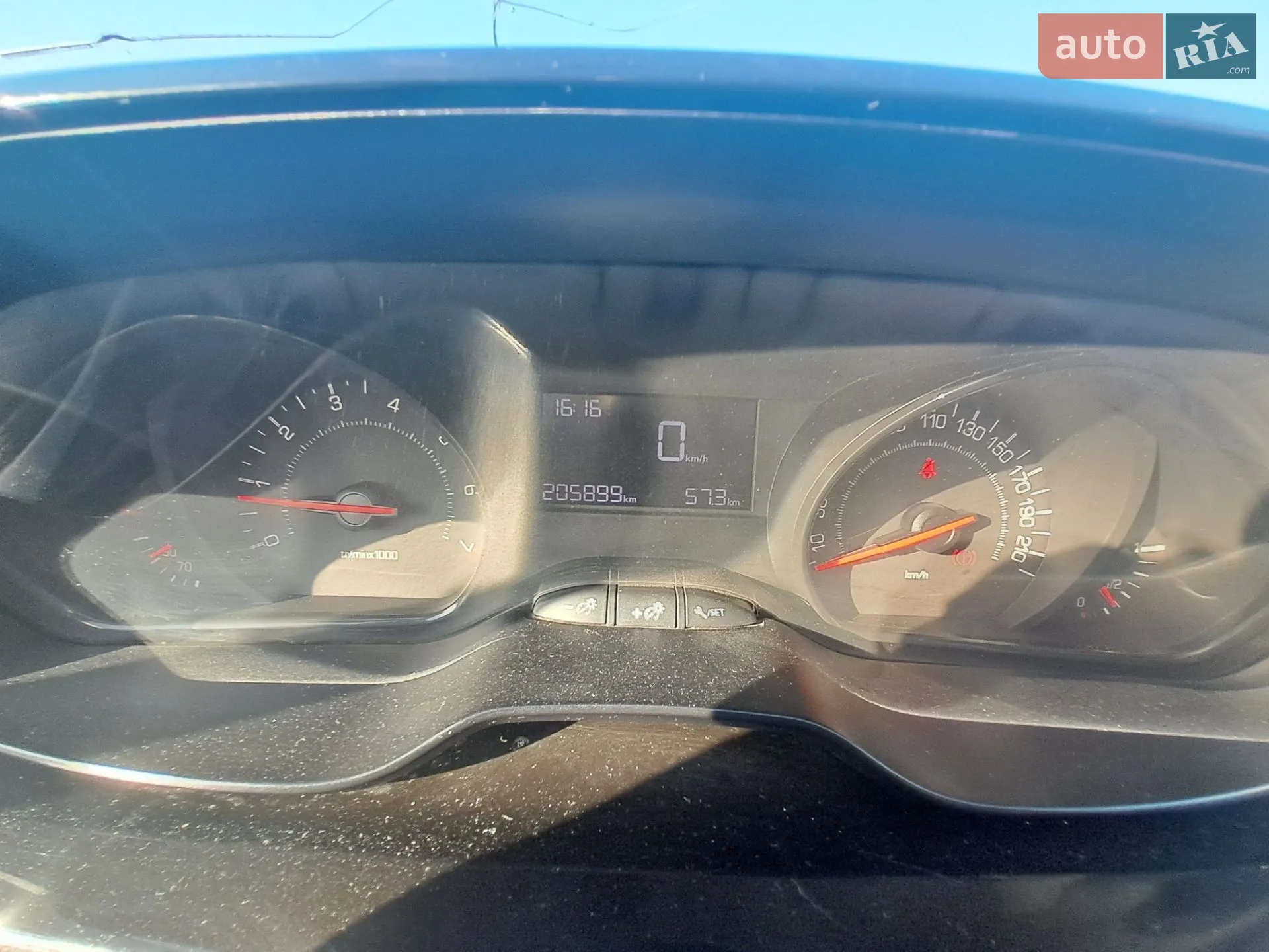2013 Peugeot 208 - мініатюра 12