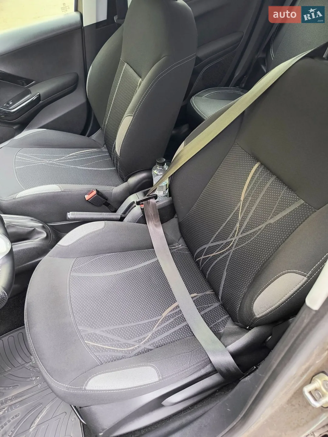 2013 Peugeot 208 - мініатюра 11