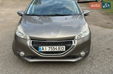 Хэтчбек Peugeot 208 2013 в Киеве
