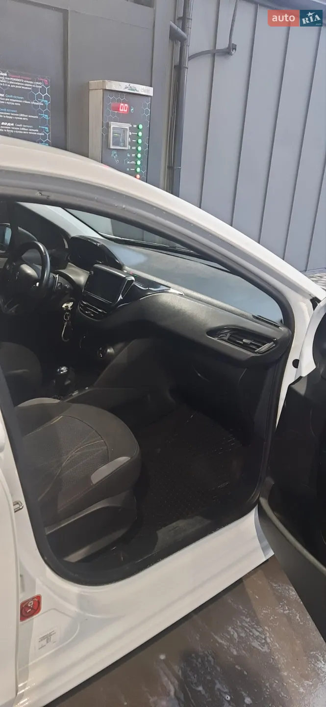 2012 Peugeot 208 - мініатюра 20