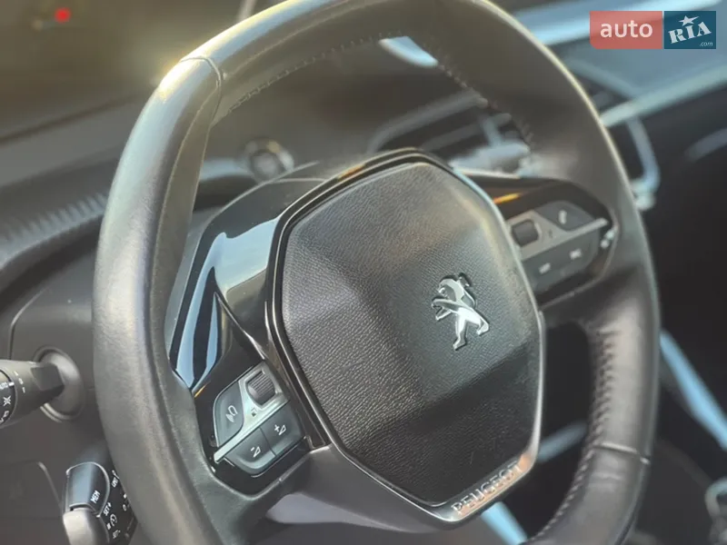 Peugeot 208 2021 VIN VR3UHZKXZMT013660 фото оголошення 17 з 68