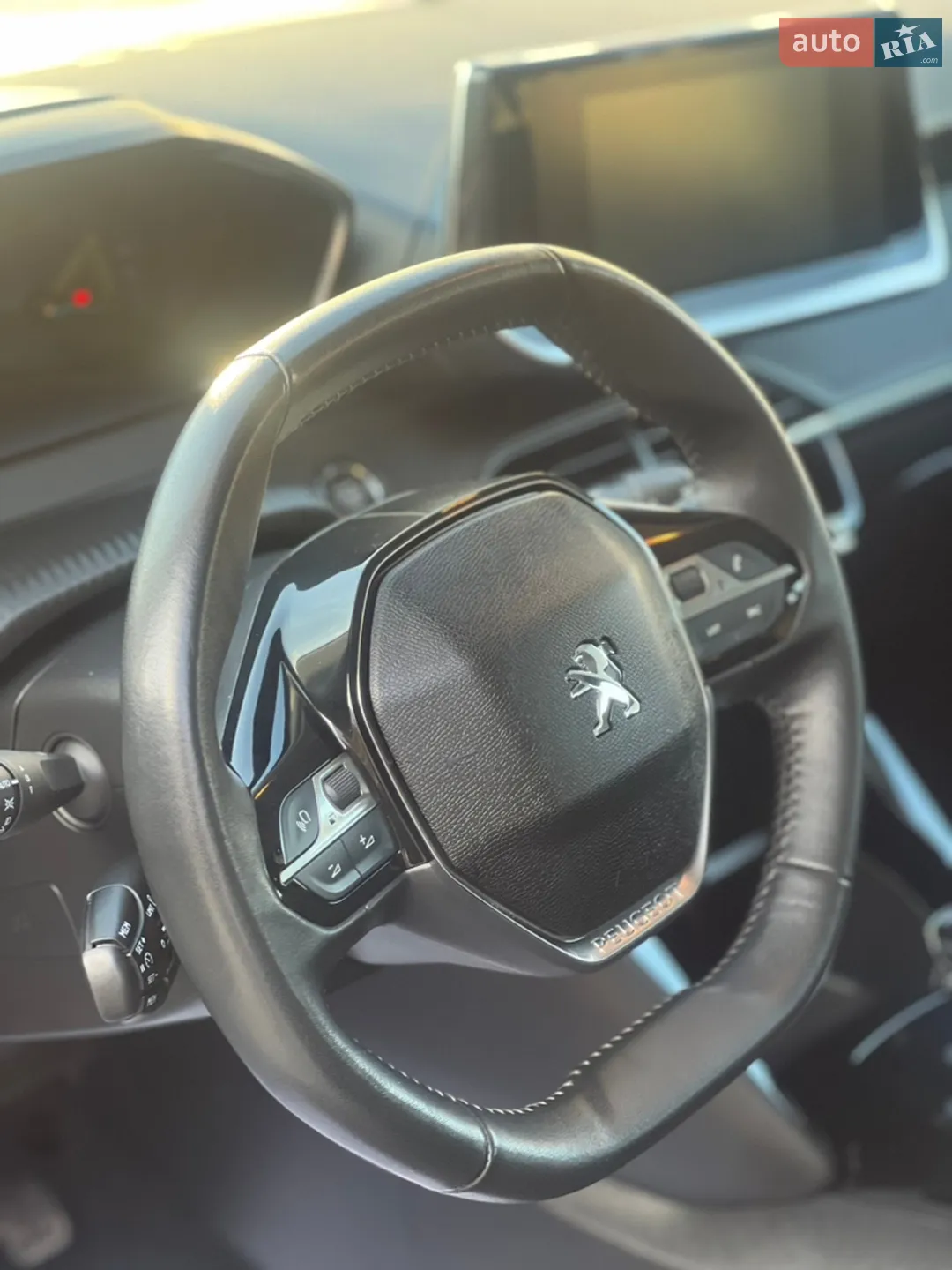 Peugeot 208 2021 VIN VR3UHZKXZMT013660 фото оголошення 17 з 33