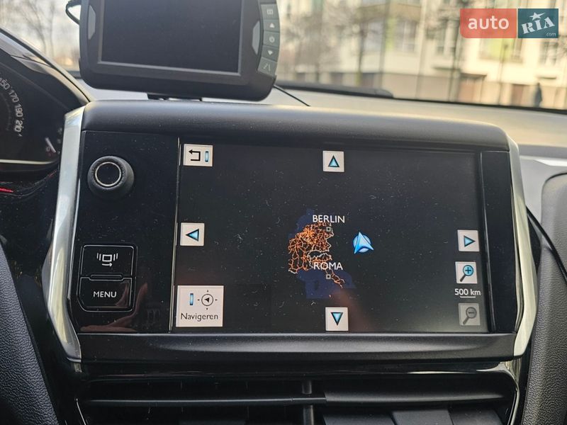 Хетчбек Peugeot 208 2012 в Івано-Франківську