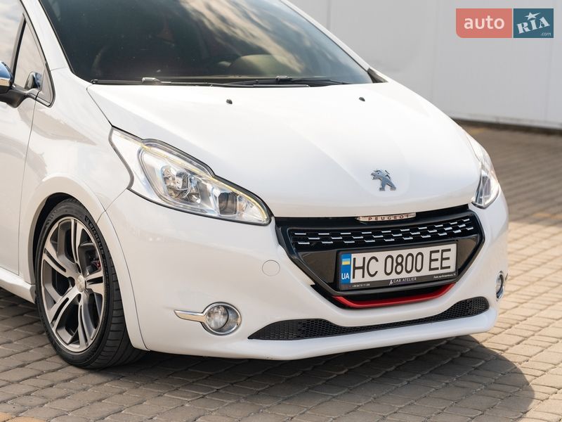 Хэтчбек Peugeot 208 2013 в Львове