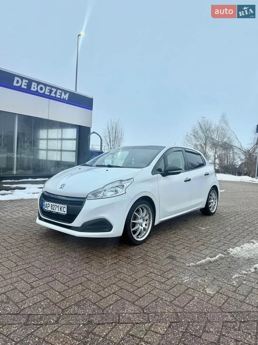 Peugeot 208 2015