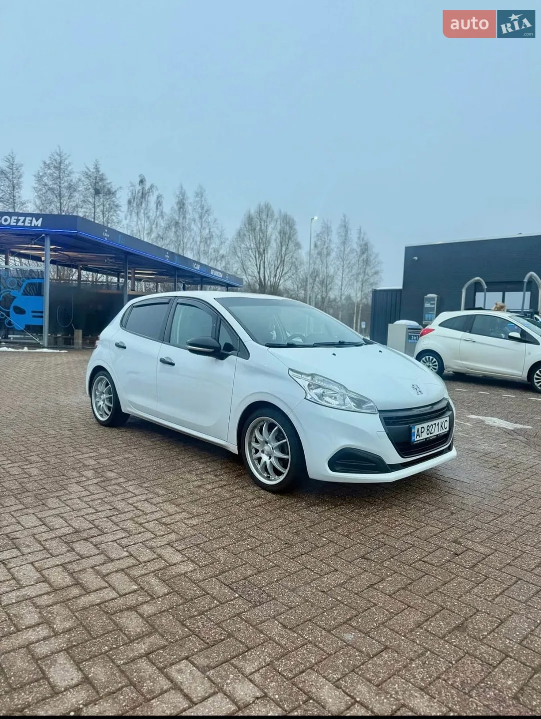 2015 Peugeot 208 - мініатюра 2
