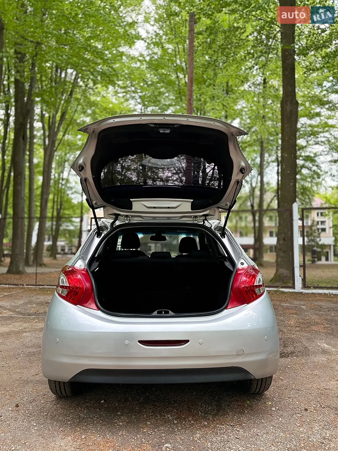 2014 Peugeot 208 - мініатюра 15
