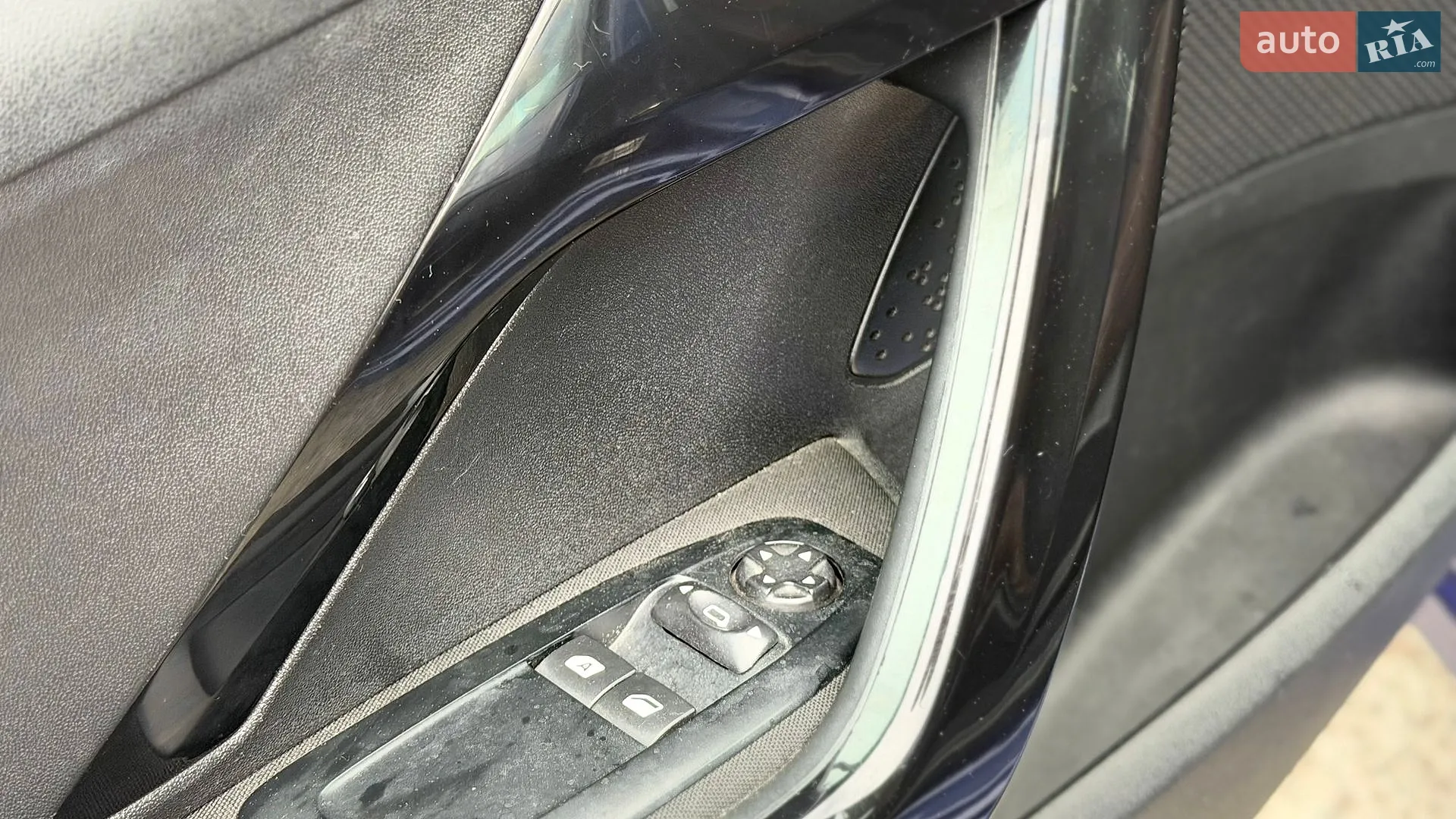 2015 Peugeot 208 - мініатюра 13