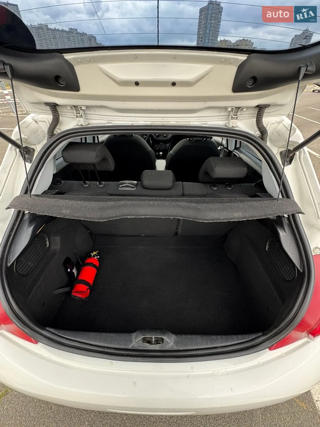 2013 Peugeot 208 - мініатюра 7