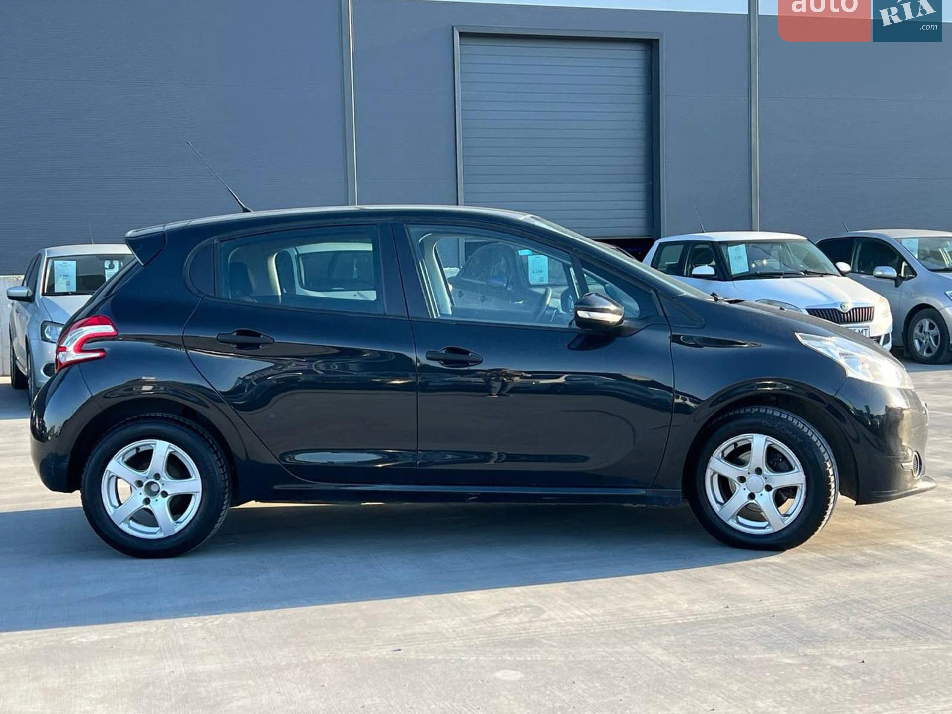2012 Peugeot 208 - мініатюра 11