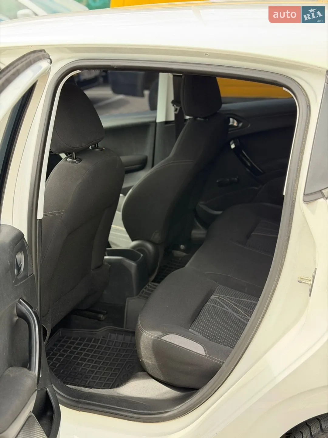 2012 Peugeot 208 - мініатюра 10