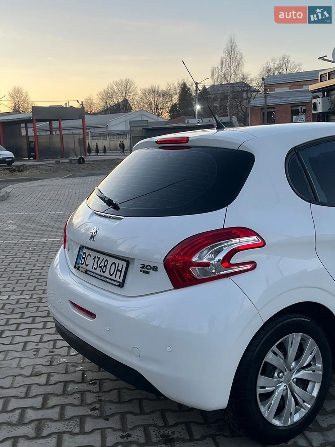 2013 Peugeot 208 - мініатюра 8