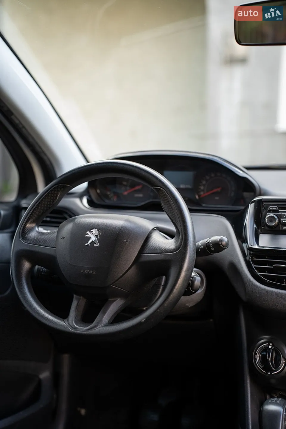 2013 Peugeot 208 - мініатюра 12