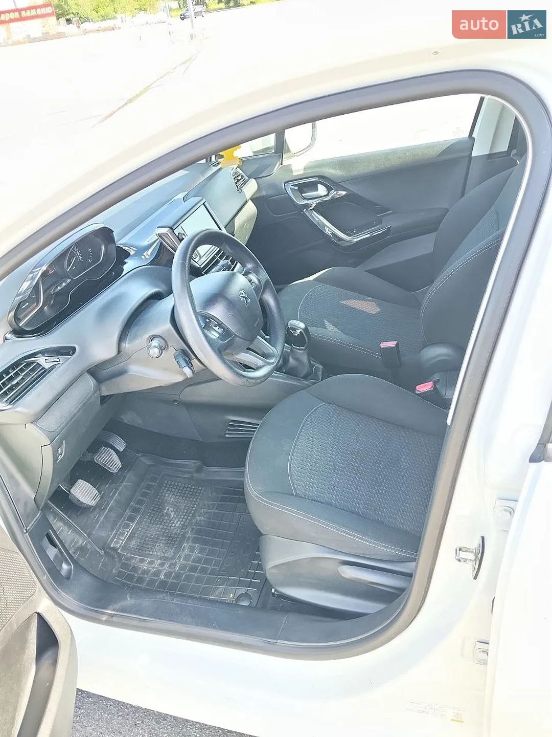 2018 Peugeot 208 - мініатюра 9