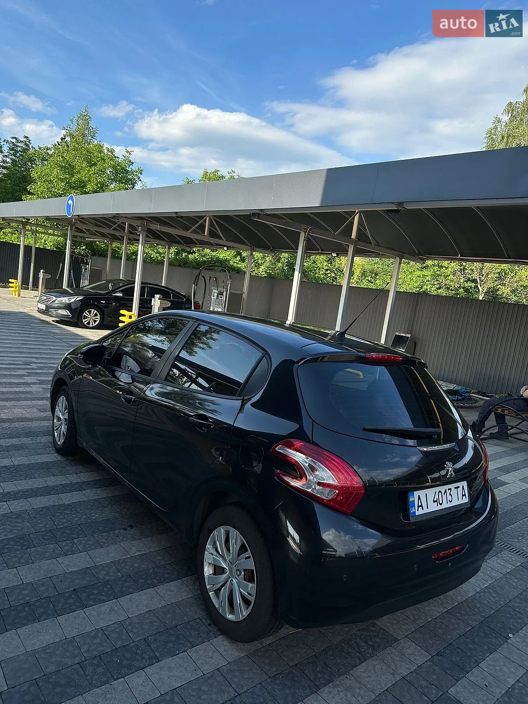 2014 Peugeot 208 - мініатюра 2