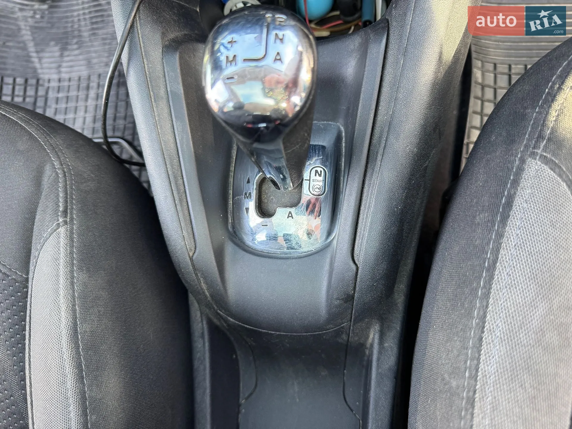 2012 Peugeot 208 - мініатюра 15