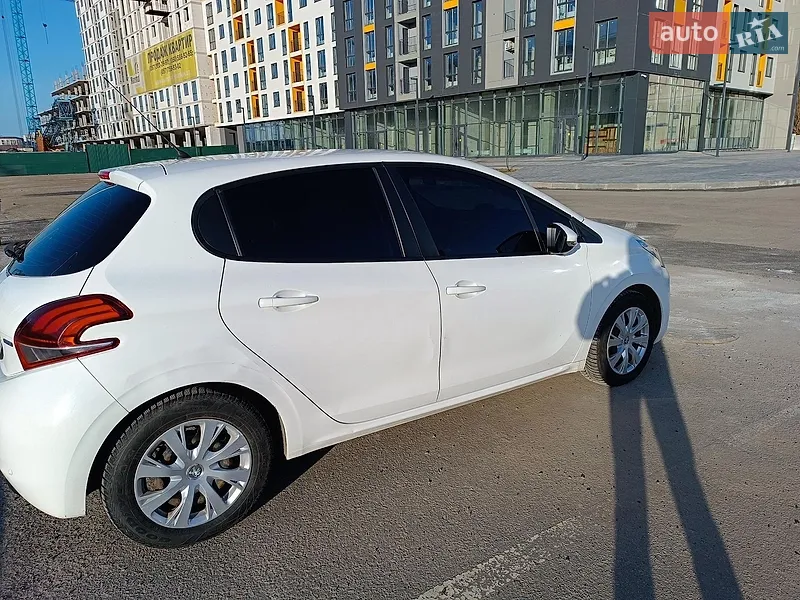 Peugeot 208 2016 VIN VF3CCHMZ0GT225108 фото оголошення 2 з 43