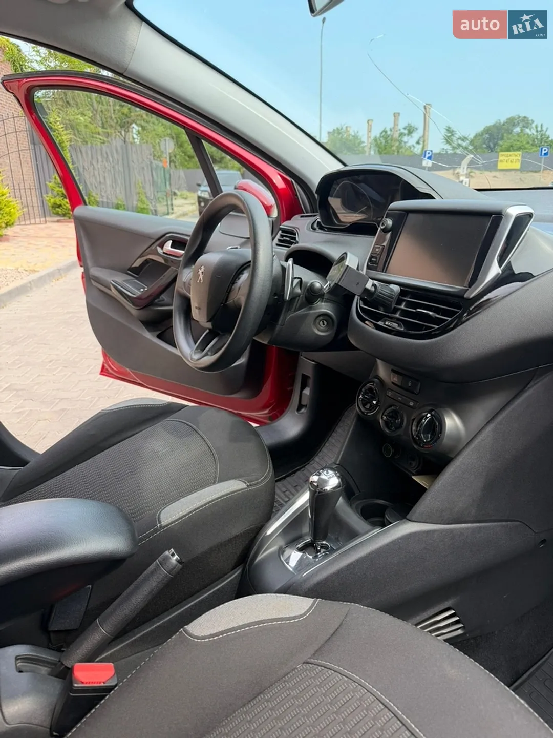 2016 Peugeot 208 - мініатюра 16