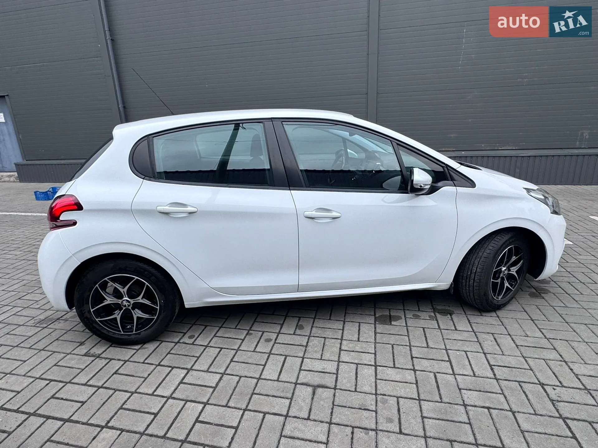 2018 Peugeot 208 - мініатюра 8
