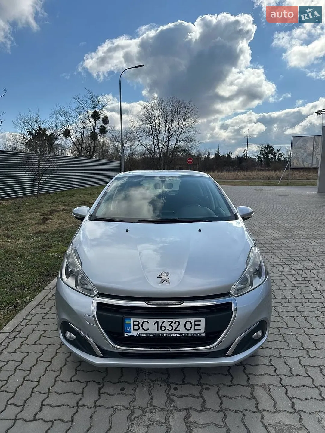 2015 Peugeot 208 - мініатюра 2