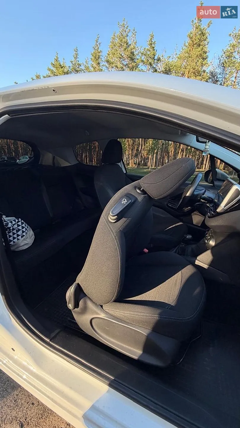 2016 Peugeot 208 - мініатюра 8