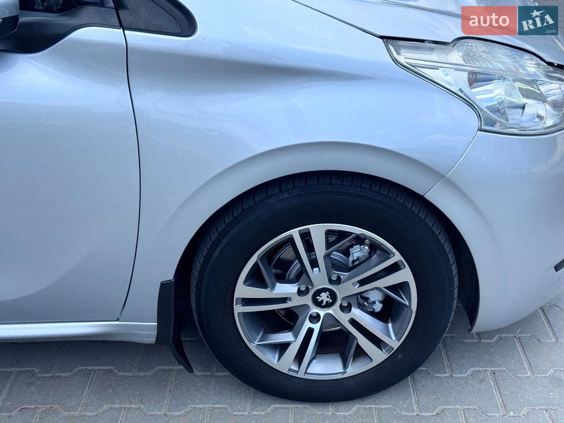 2012 Peugeot 208 - мініатюра 9