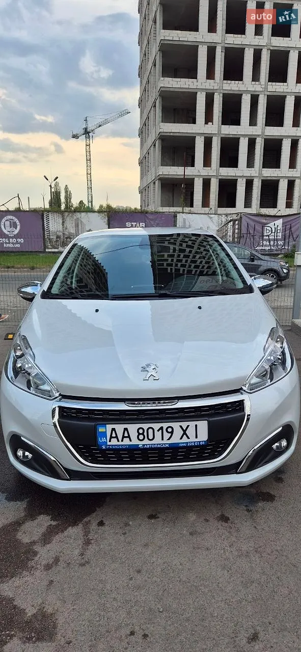 2018 Peugeot 208 - фото 1