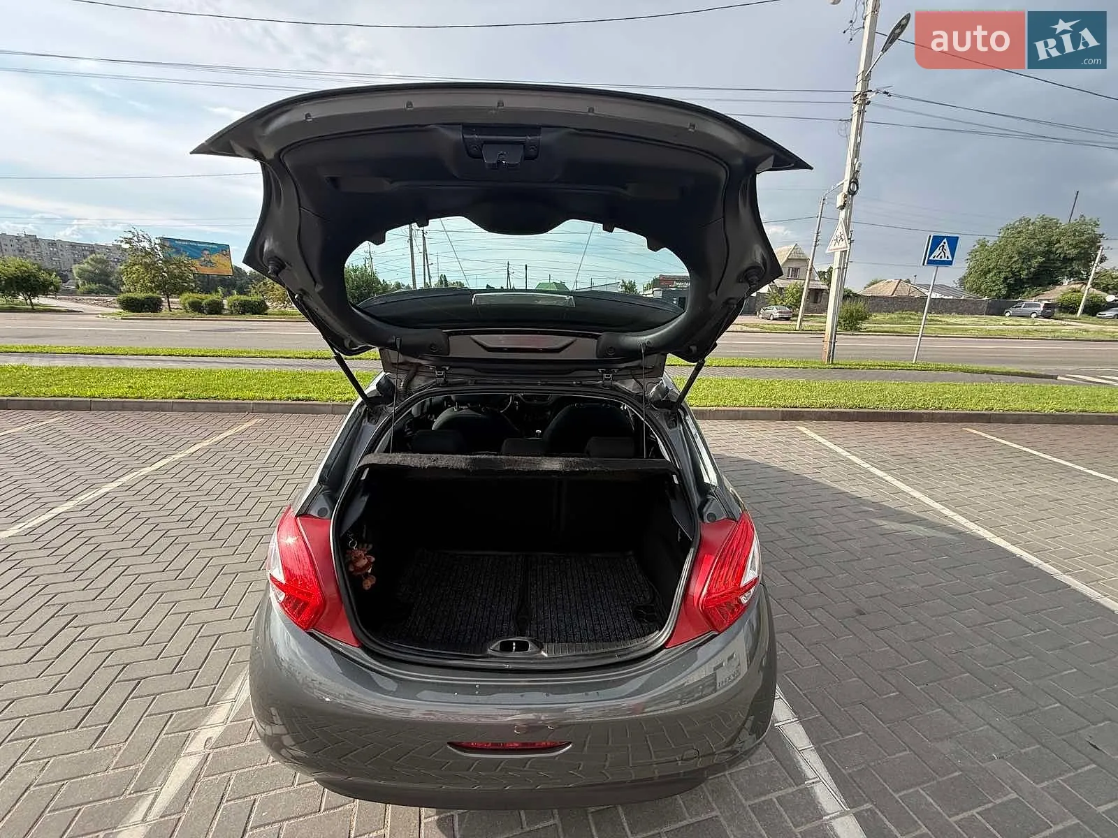 2012 Peugeot 208 - мініатюра 5