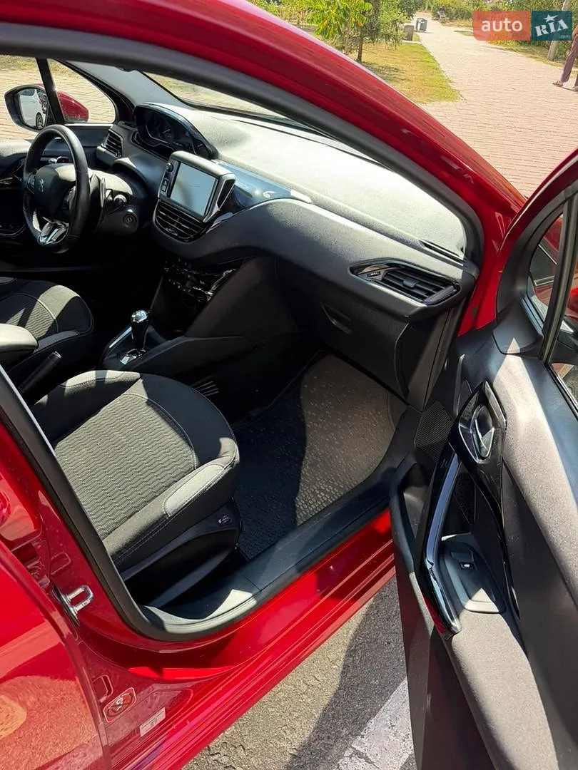 2016 Peugeot 208 - мініатюра 16