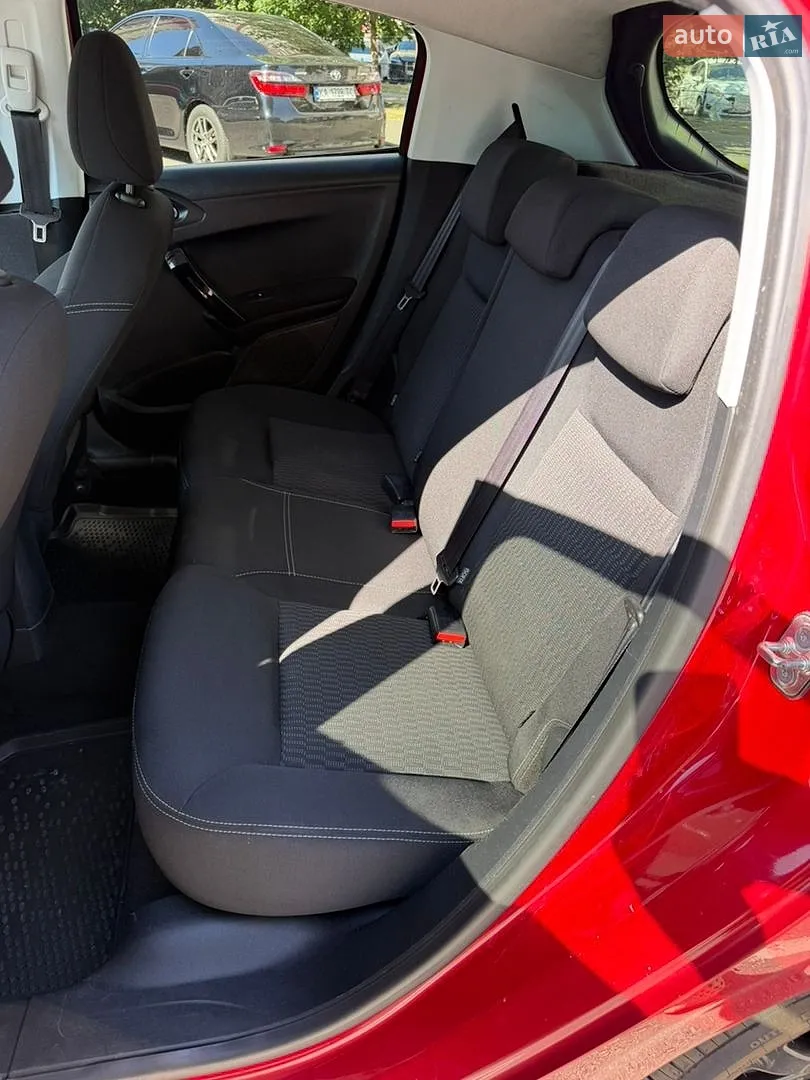 2016 Peugeot 208 - мініатюра 12