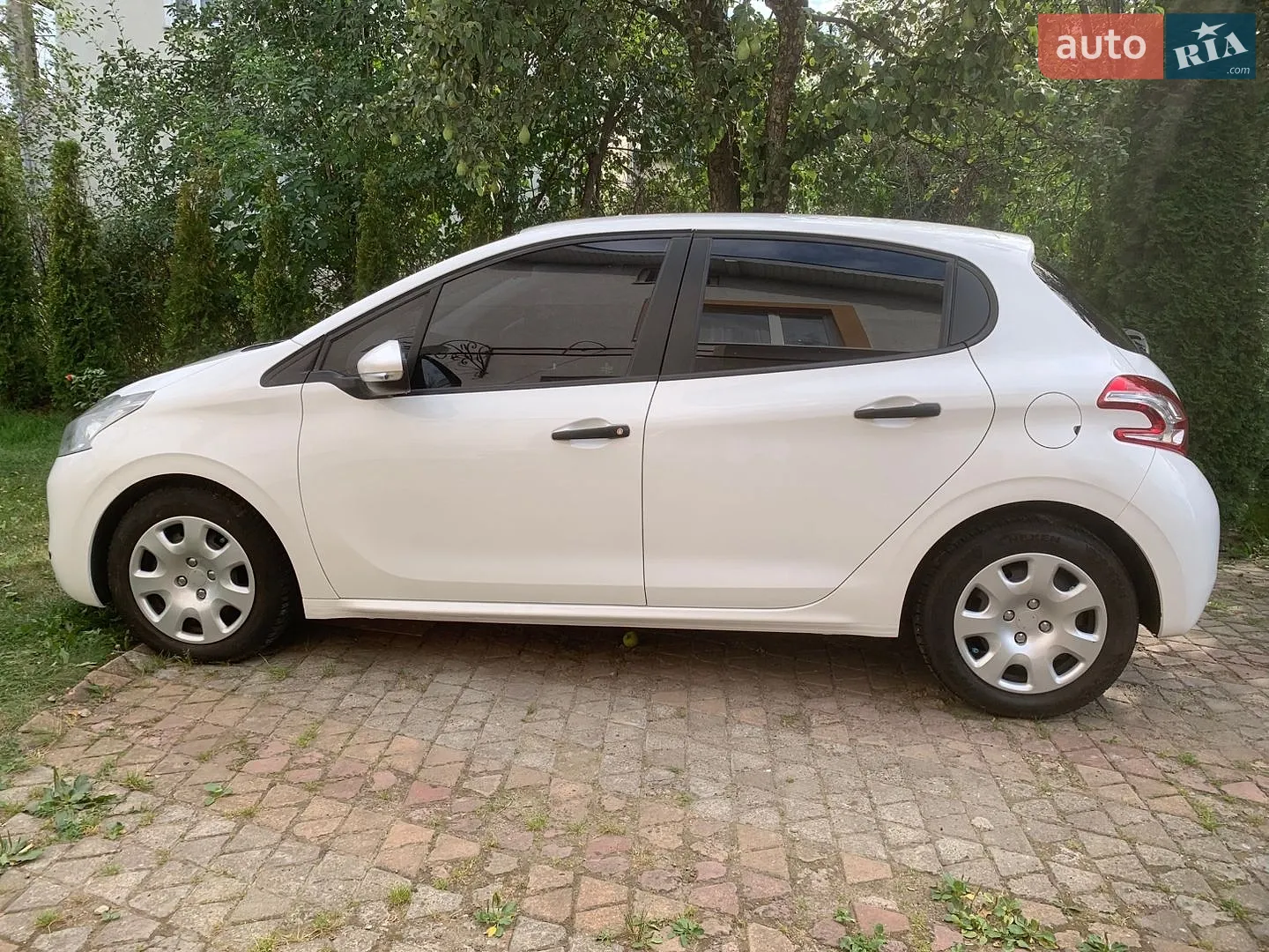 2013 Peugeot 208 - мініатюра 8
