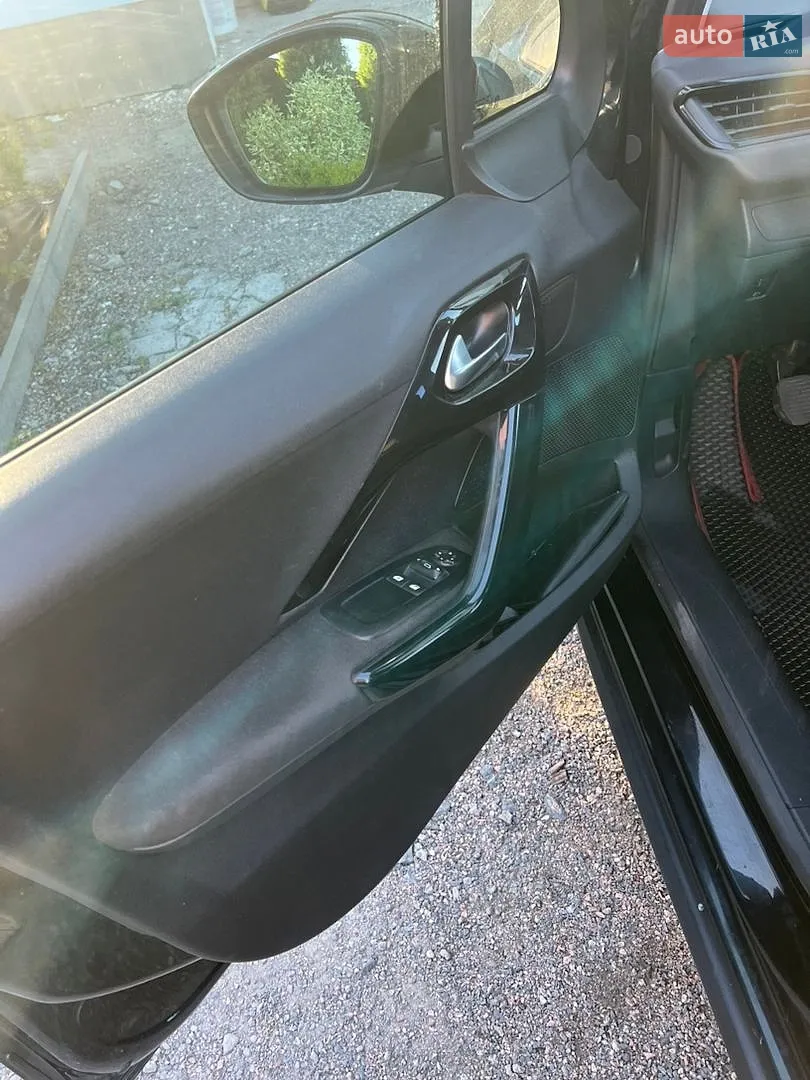 2013 Peugeot 208 - мініатюра 7