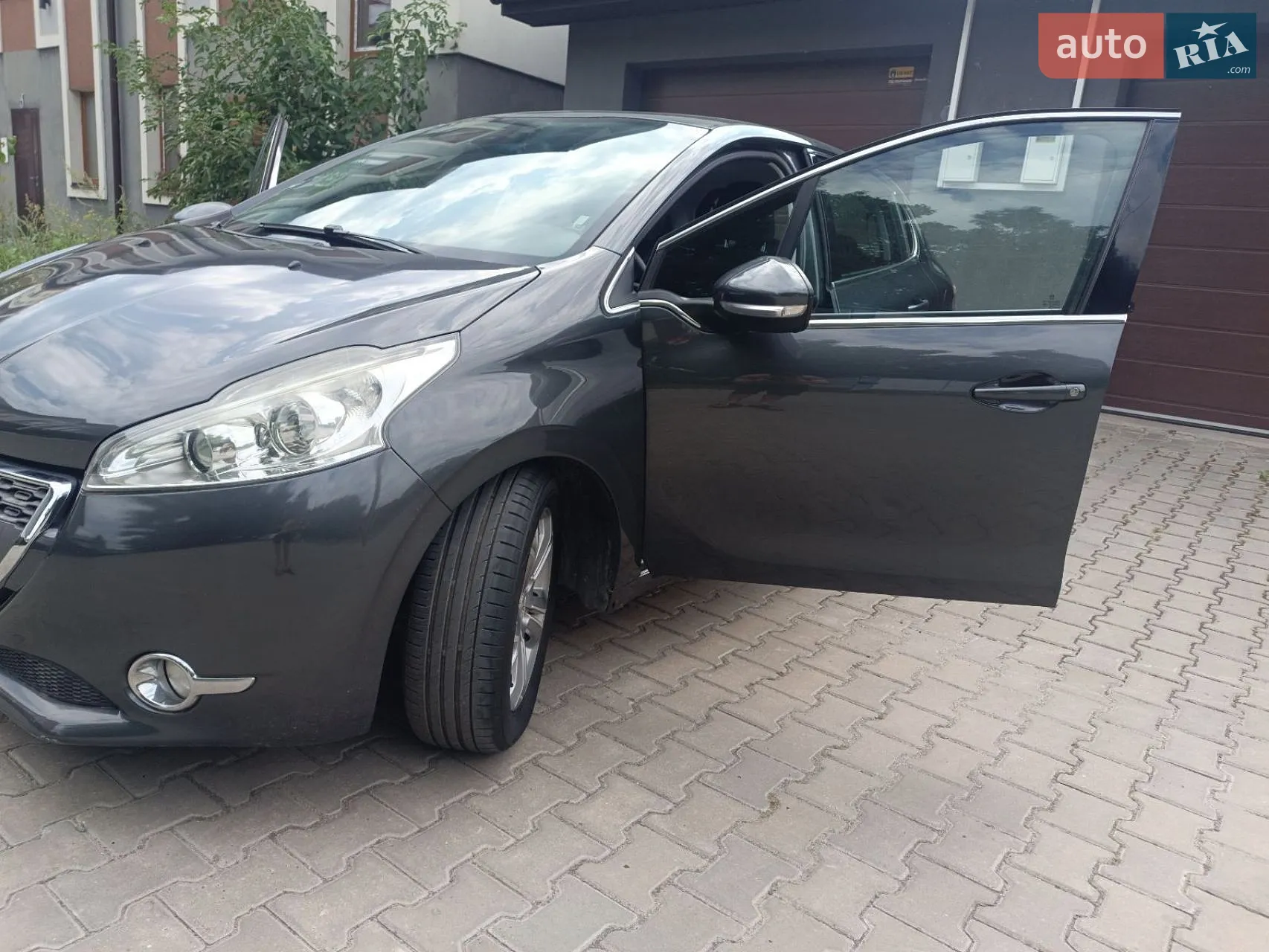2012 Peugeot 208 - мініатюра 9