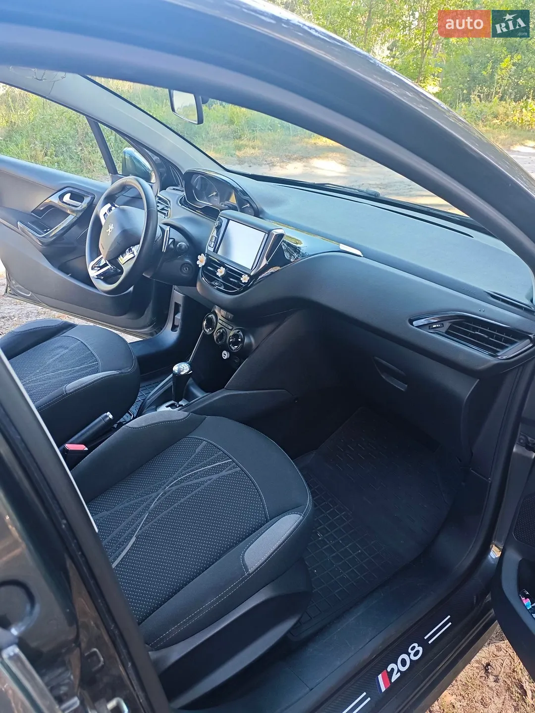 2012 Peugeot 208 - мініатюра 31