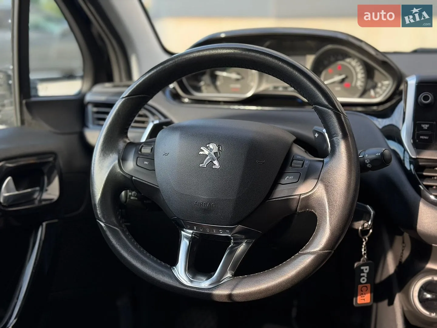 2012 Peugeot 208 - мініатюра 24