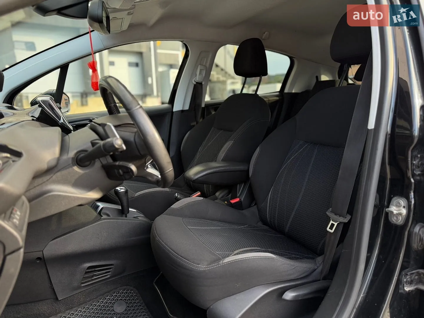 2012 Peugeot 208 - мініатюра 29