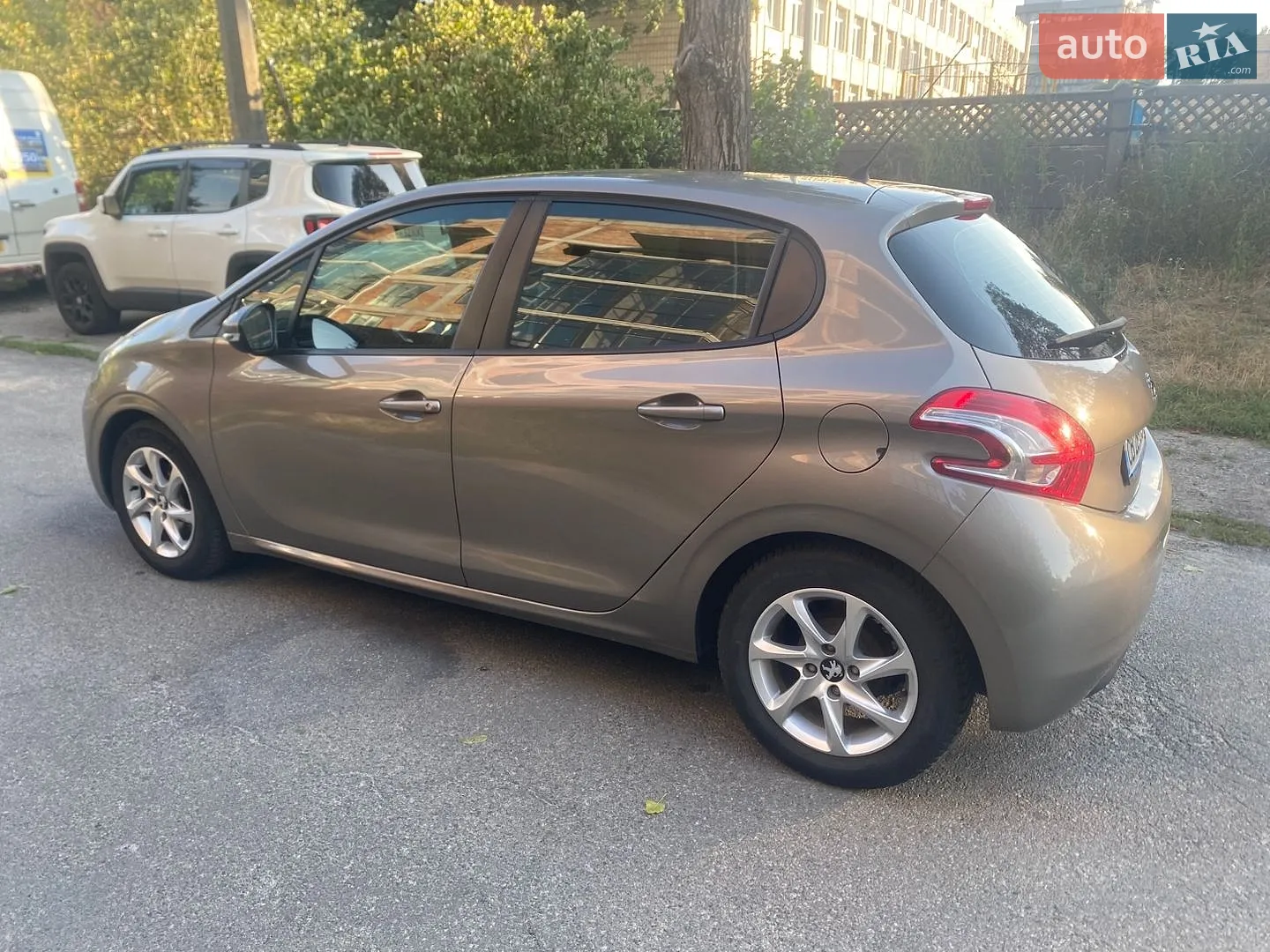 2013 Peugeot 208 - мініатюра 7