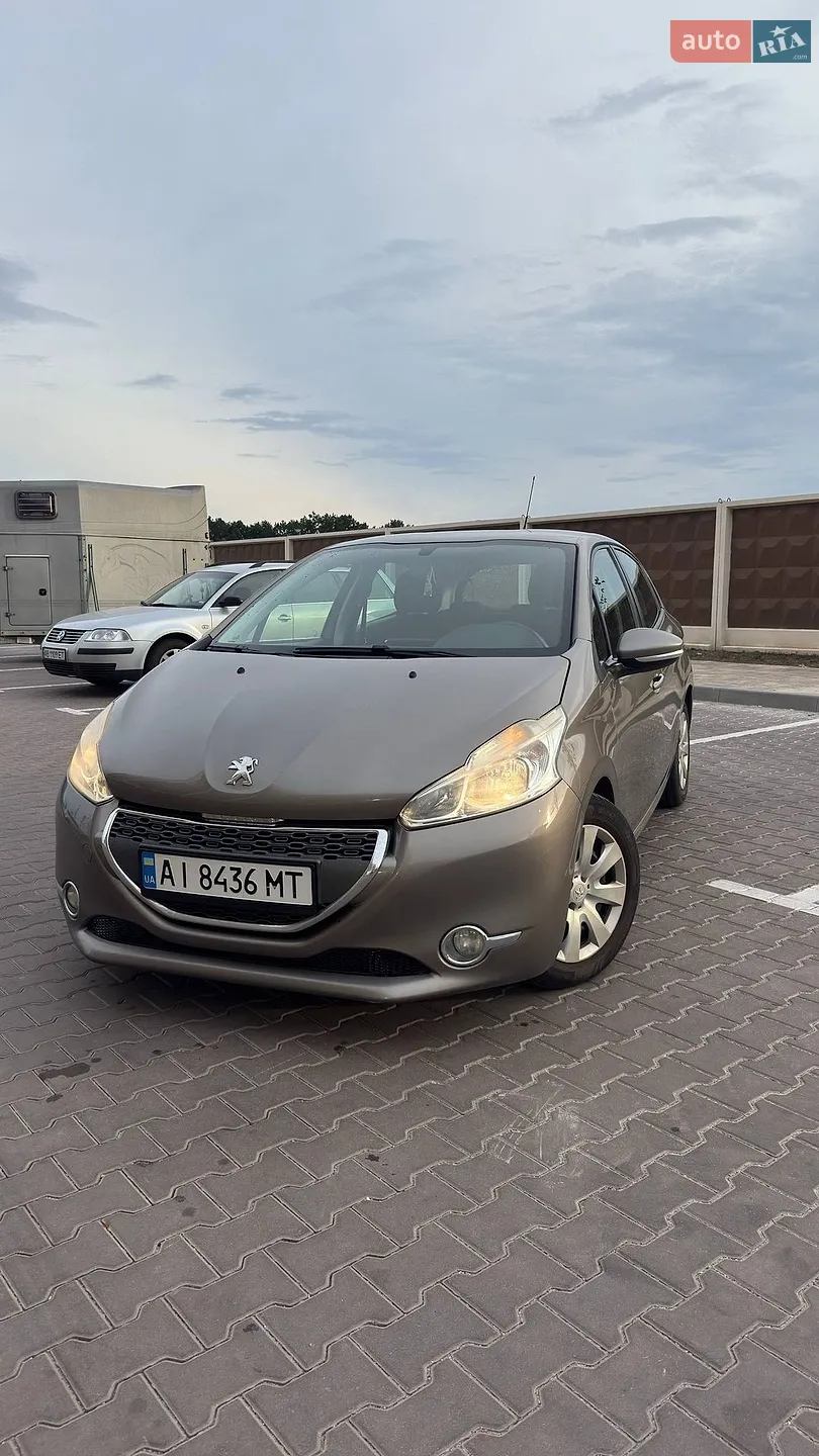 2012 Peugeot 208 - мініатюра 10