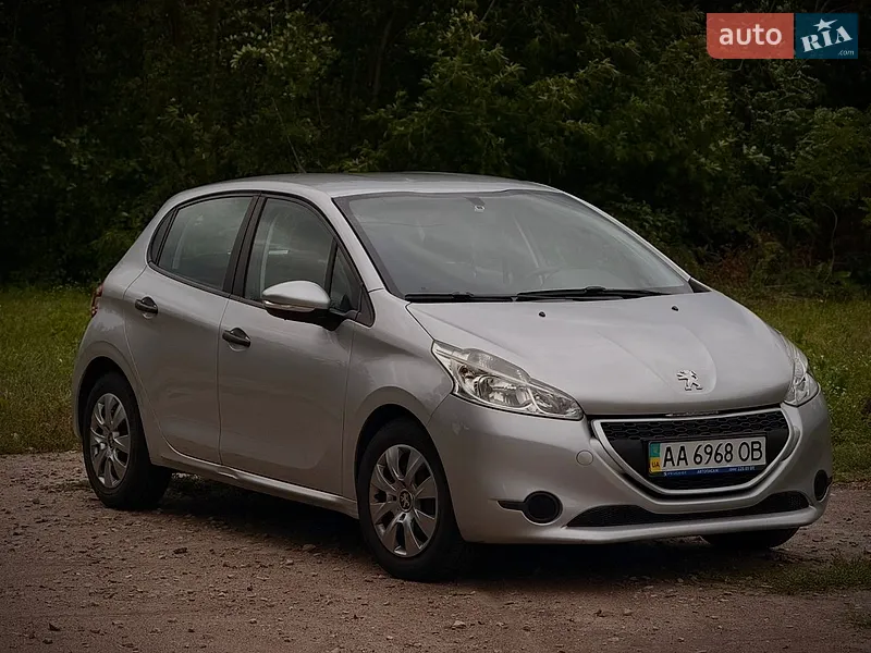 Peugeot 208 2013