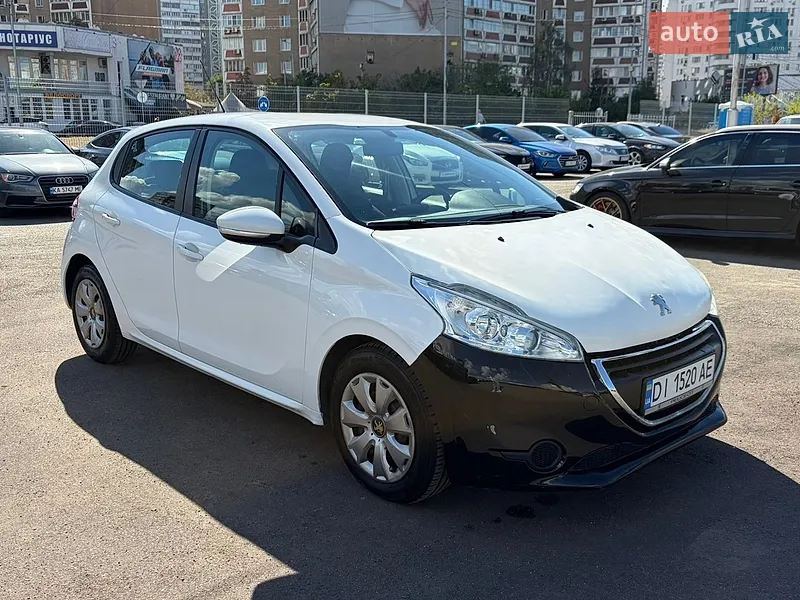 Peugeot 208
