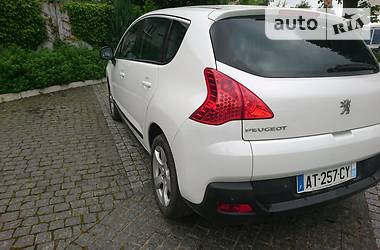 Позашляховик / Кросовер Peugeot 3008 2010 в Стрию