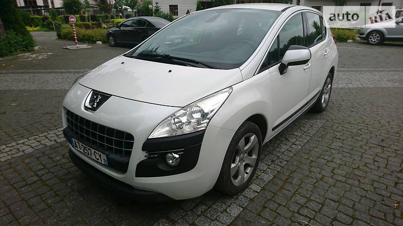 Позашляховик / Кросовер Peugeot 3008 2010 в Стрию