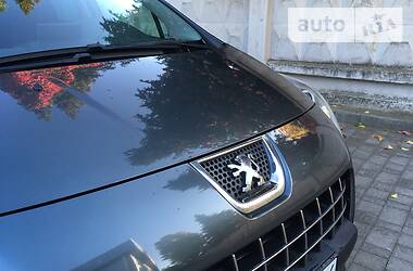 Внедорожник / Кроссовер Peugeot 3008 2013 в Ровно