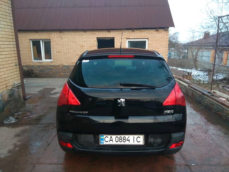 Позашляховик / Кросовер Peugeot 3008 2010 в Умані