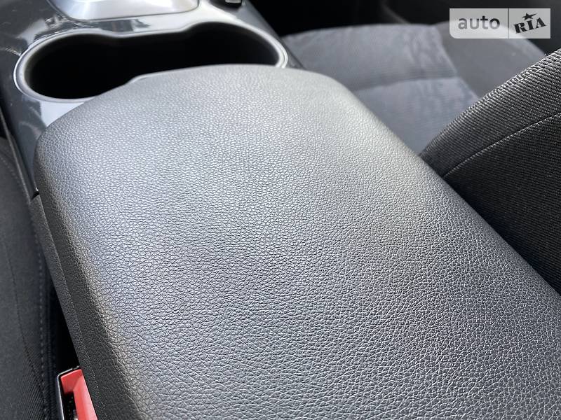 Внедорожник / Кроссовер Peugeot 3008 2010 в Днепре
