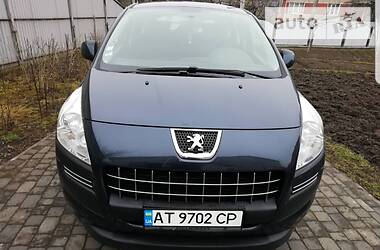 Позашляховик / Кросовер Peugeot 3008 2011 в 